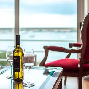 Center Istria Croatia With Seaview By Rentistra Apartmán Umag